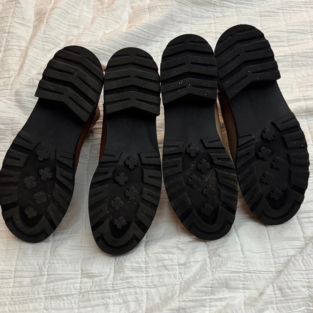 Universal Threads Chelsea Boot Lot - Picture 6 of 6